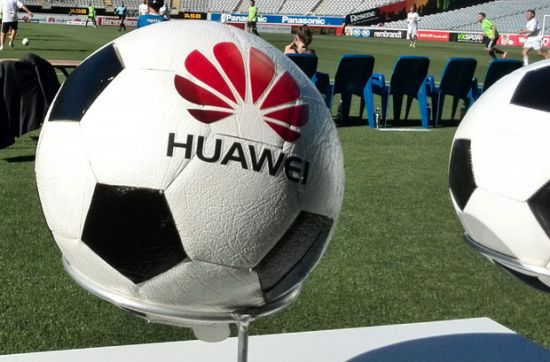 Huawei to give Phoenix fans $10k for 10k