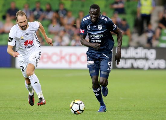 Melbourne take Victory over Phoenix on the road